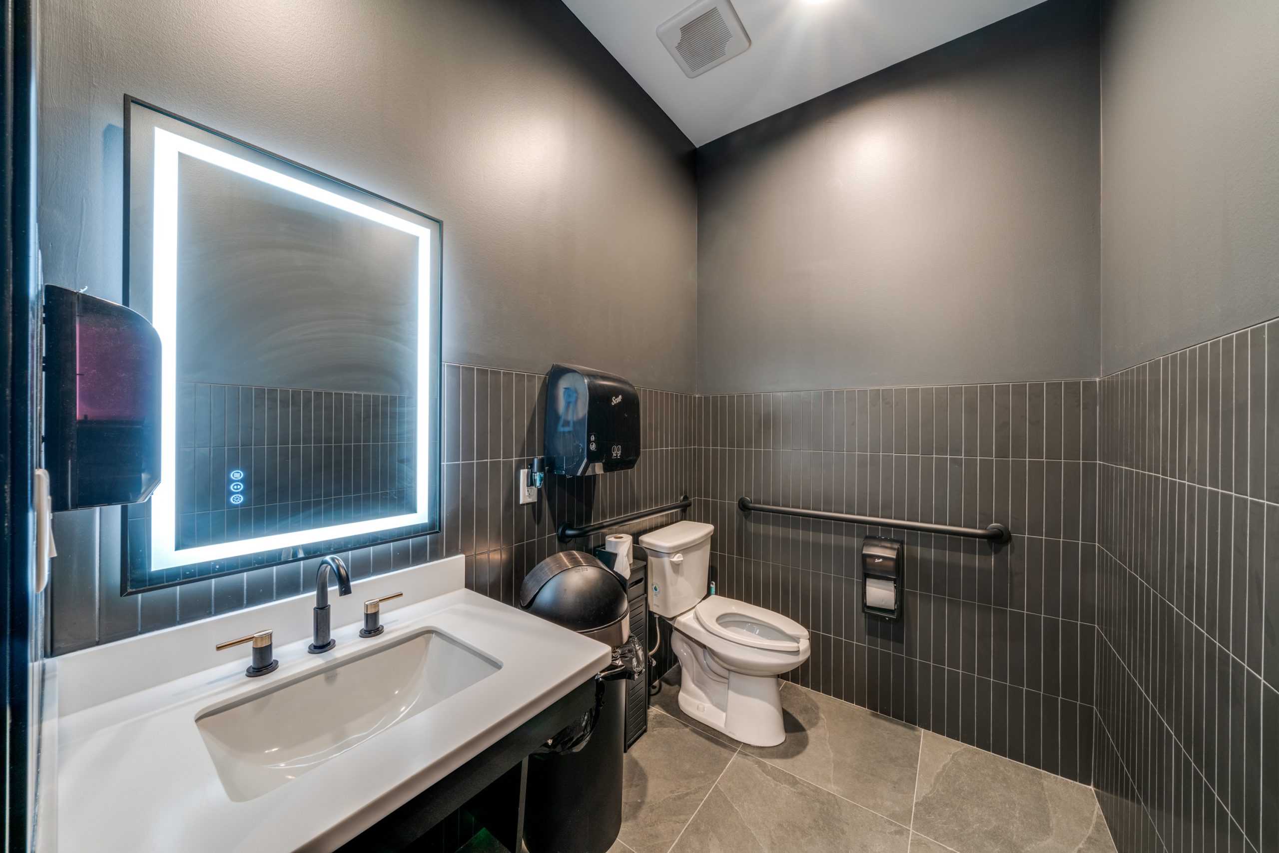 3065 e loop 1604 n suite 105 converse tx 78109 High Res 6